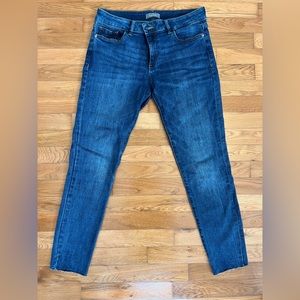 DL 1961 midrise jeans